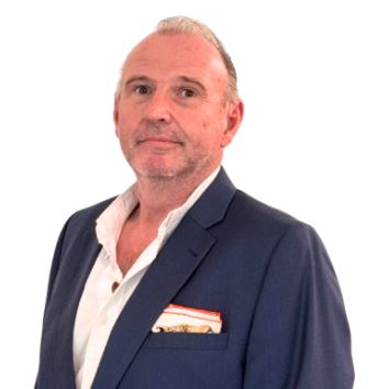 Portrait of Ulrich Alfred Schwark, founder of Heritage Turnkey Contracting in Dubai